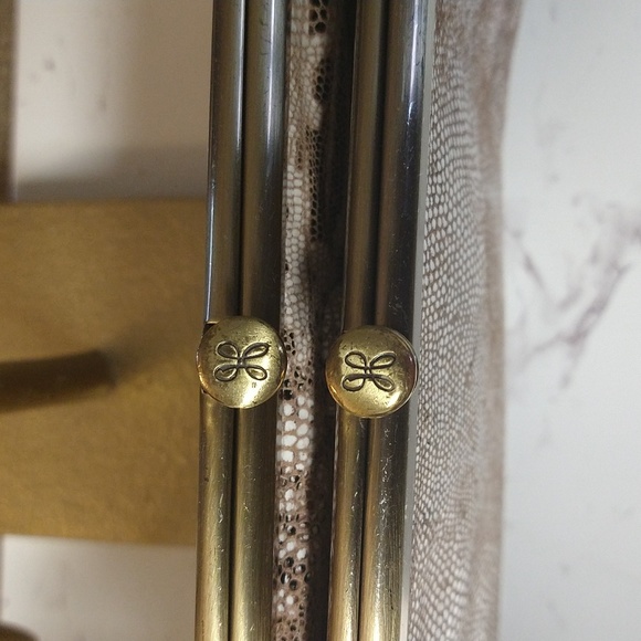 Hobo Lauren Clutch - Picture 7 of 15